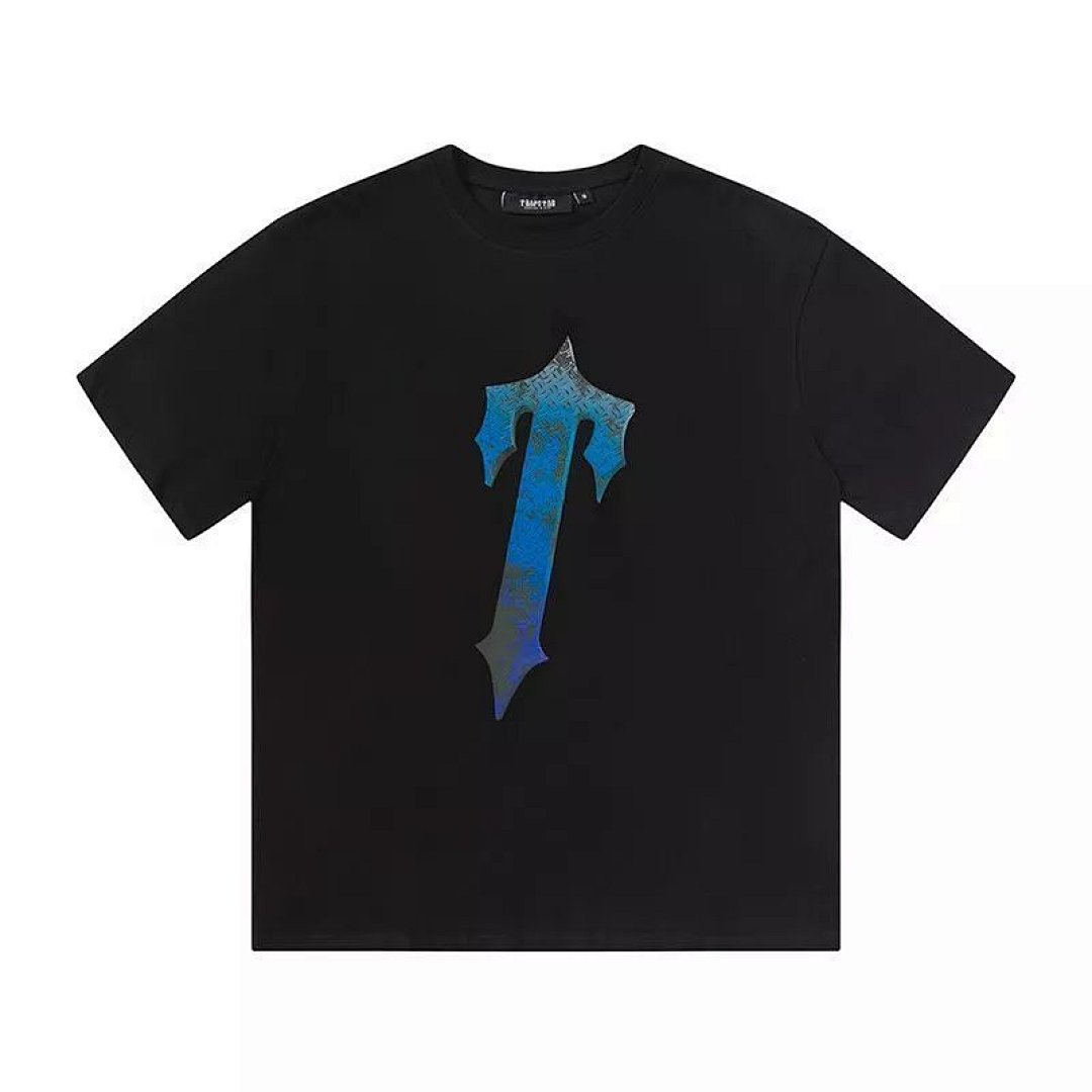Bold Crewneck Tee for Everyday Wear
