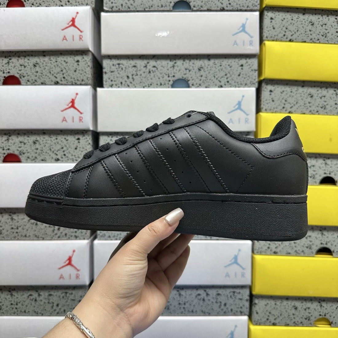 Adidas Superstar XLG Triple Black