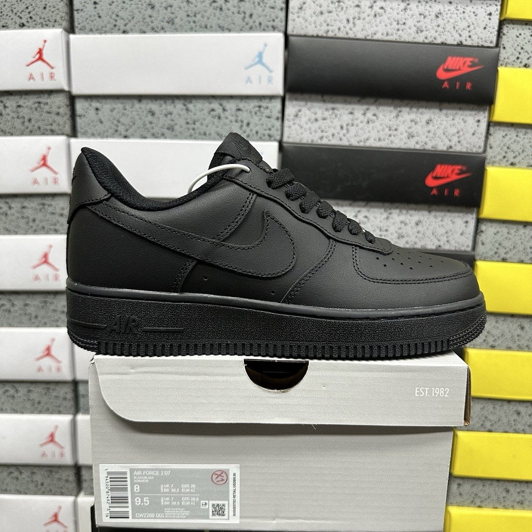 Air Jordan 1 Air Force 1 Triple Black