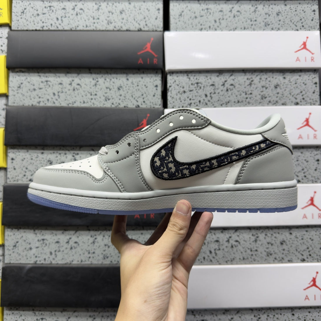 Air Jordan 1 Dior Low Grey