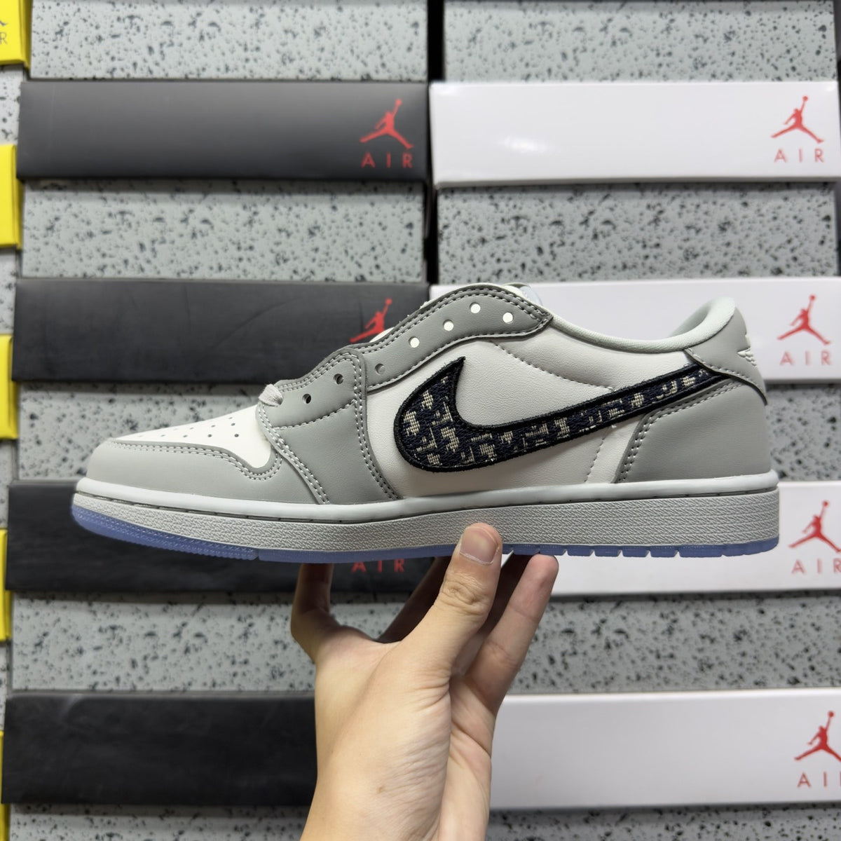 Air Jordan 1 Dior Low Grey