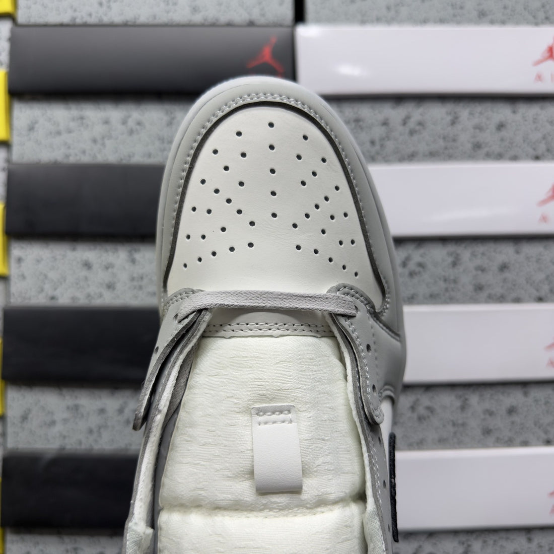 Air Jordan 1 Dior Low Grey