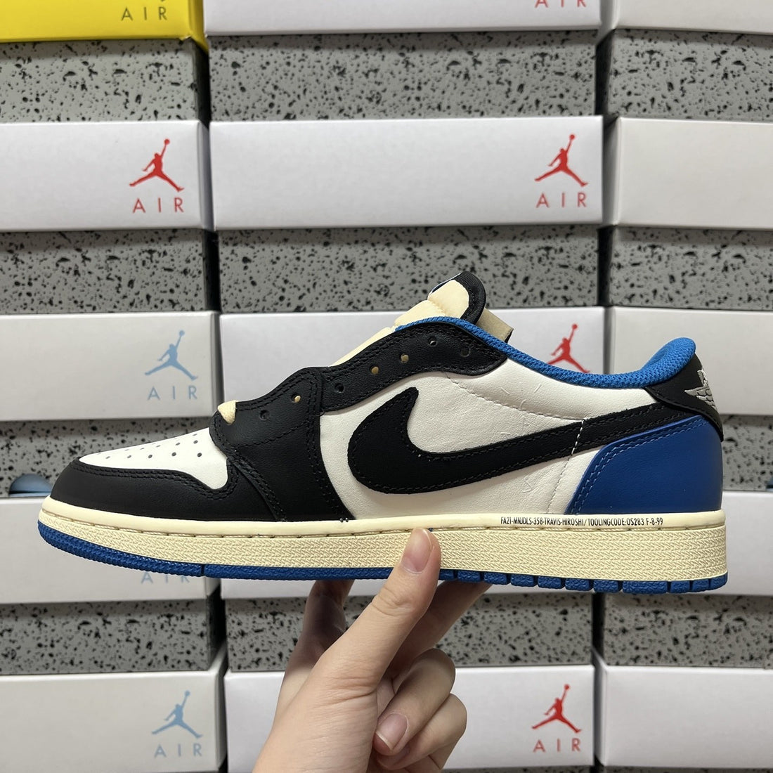 Air Jordan 1 Fragment Travis Scott Low