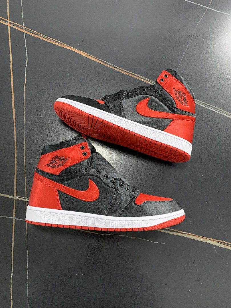 Air Jordan 1 High OG Bred