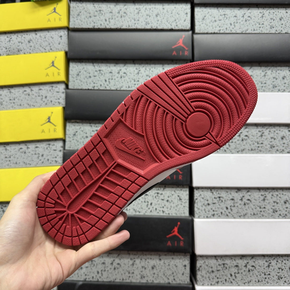 Air Jordan 1 High OG Chicago