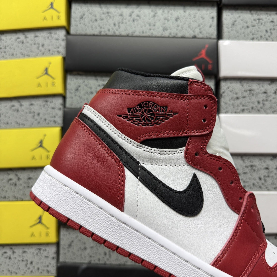 Air Jordan 1 High OG Chicago