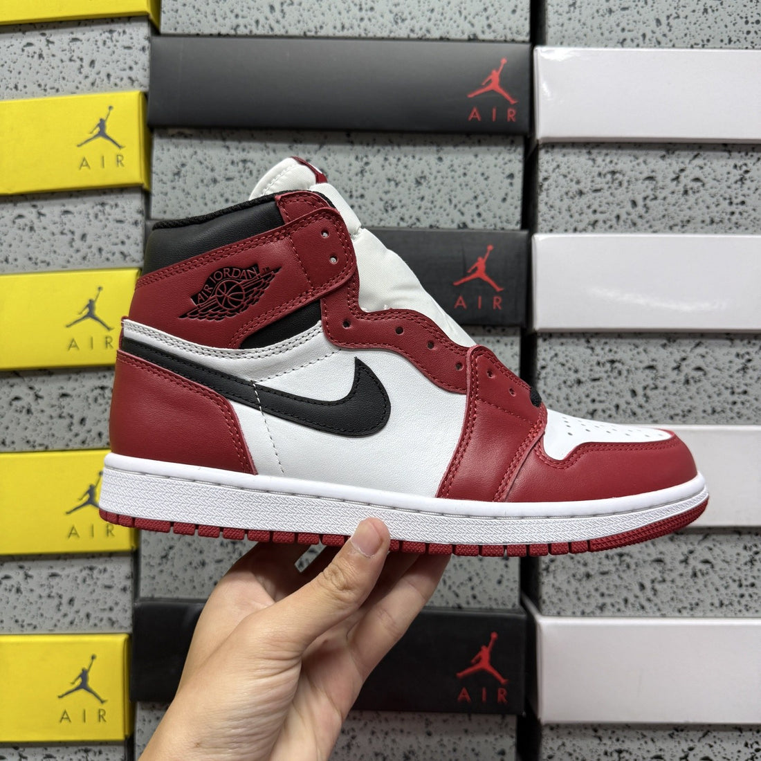 Air Jordan 1 High OG Chicago
