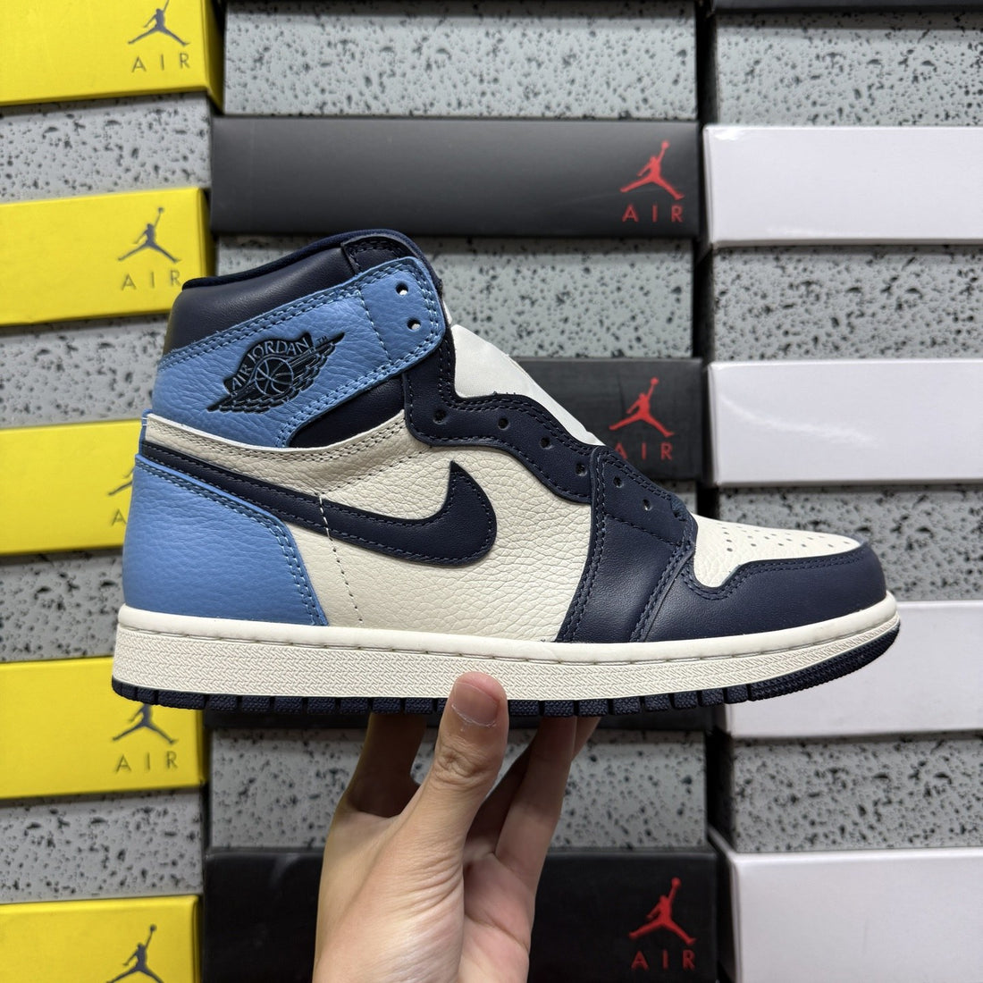 Air Jordan 1 High OG Obsidian