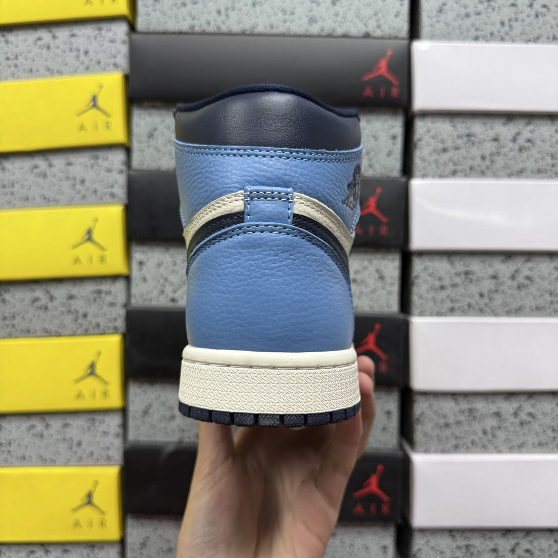 Air Jordan 1 High OG Obsidian