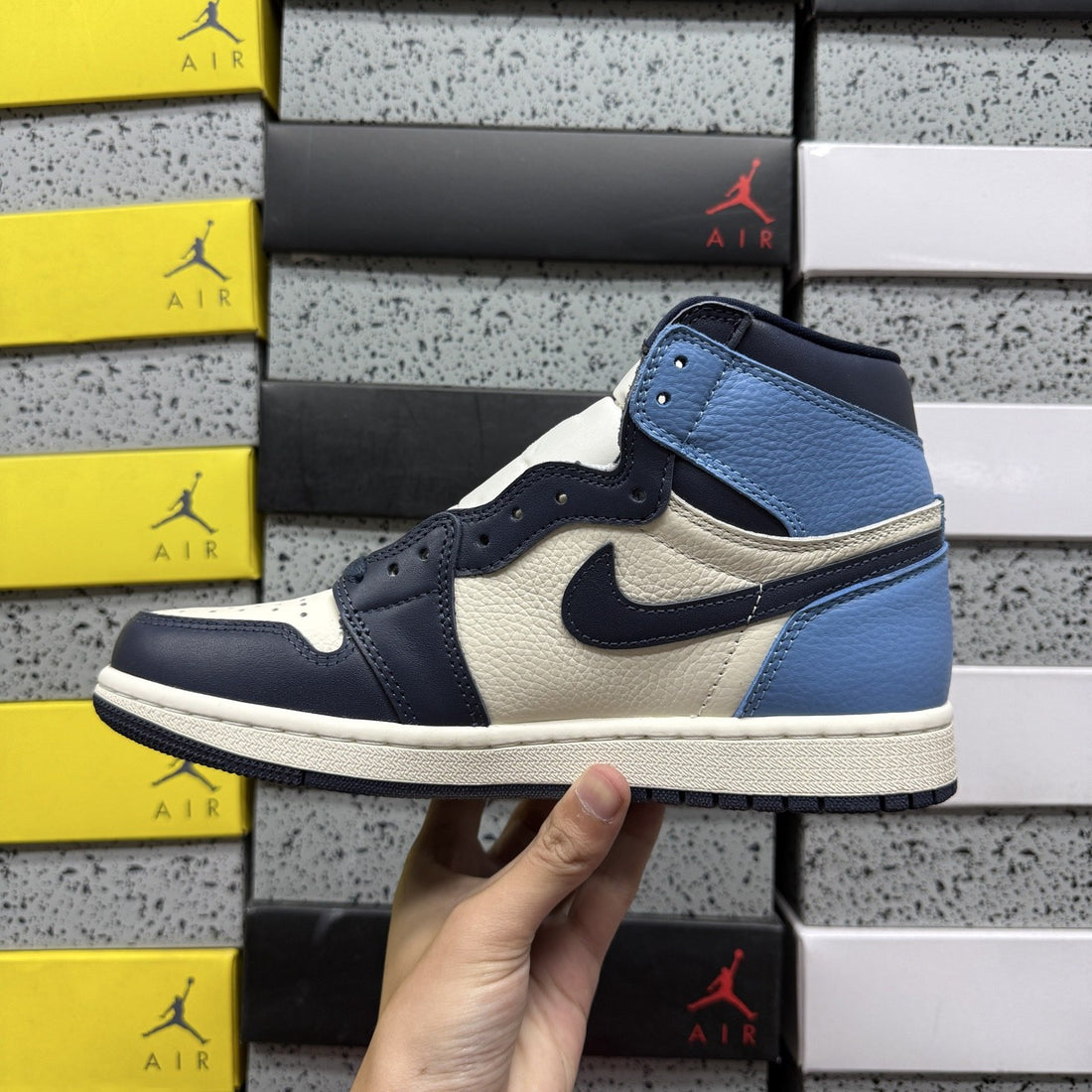 Air Jordan 1 High OG Obsidian