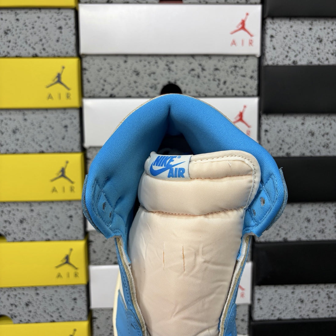 Air Jordan 1 High OG UNC