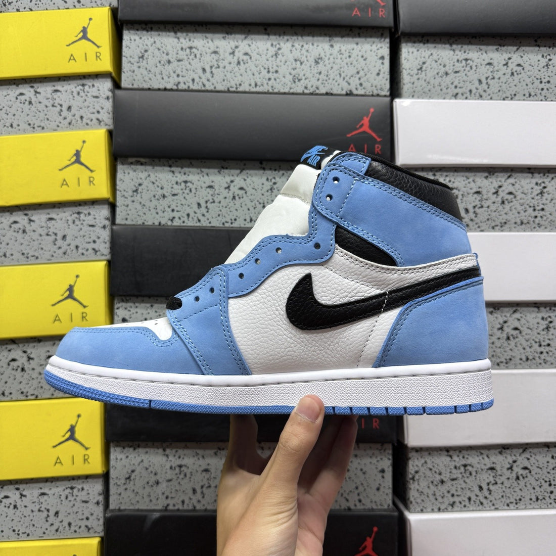 Air Jordan 1 High OG UNC Toe