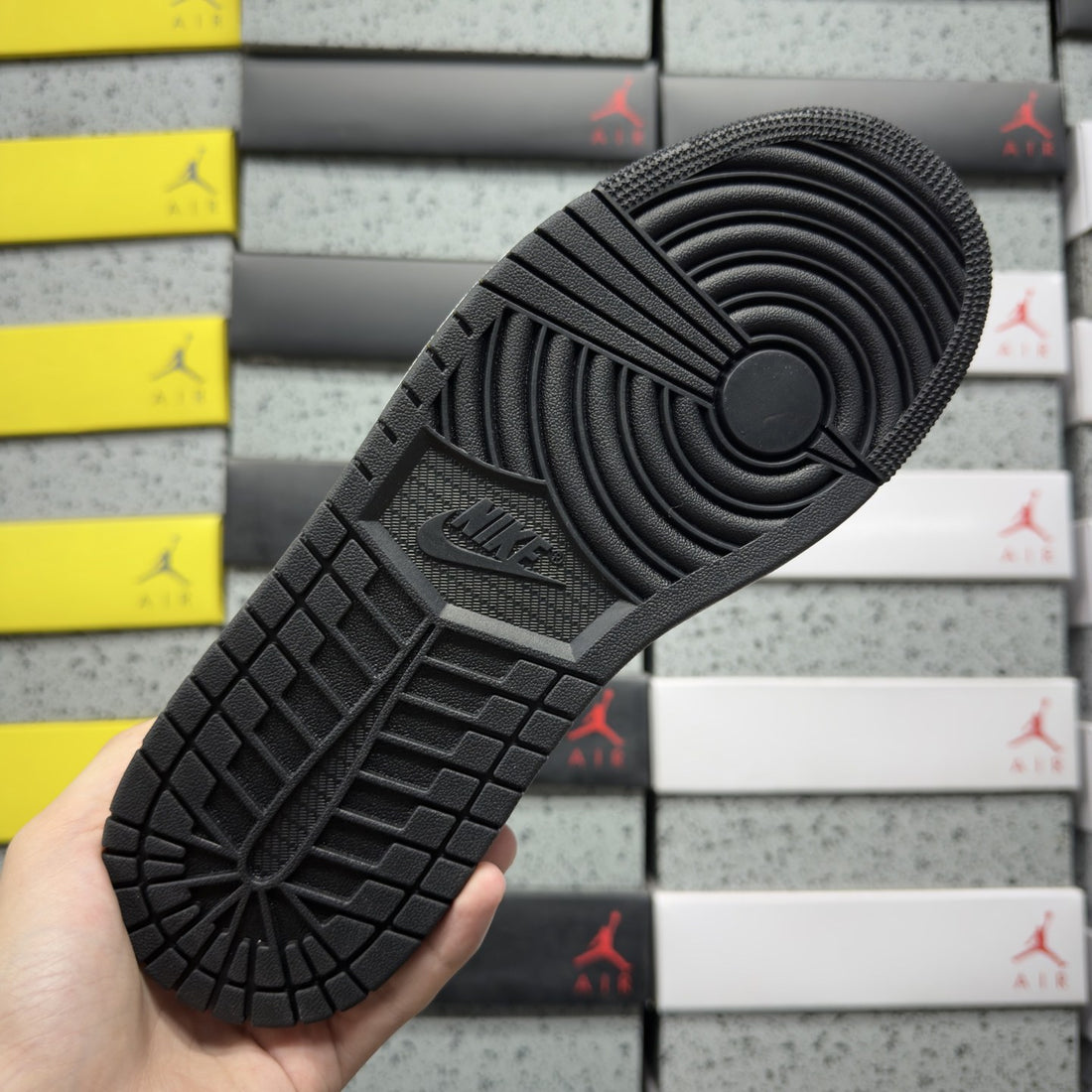 Air Jordan 1 Low Anthracite Black