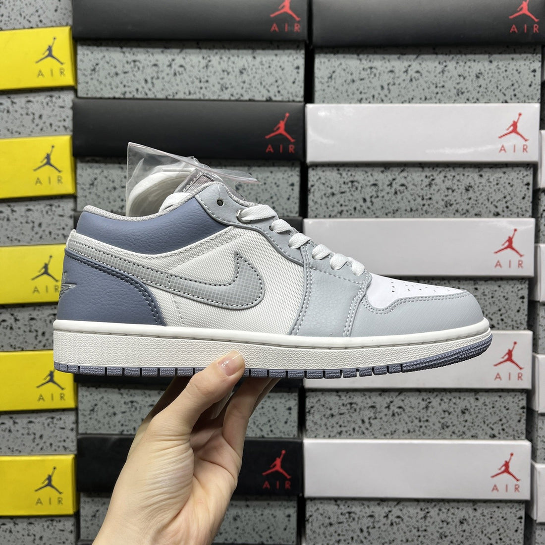 Air Jordan 1 Low Ashen Slate