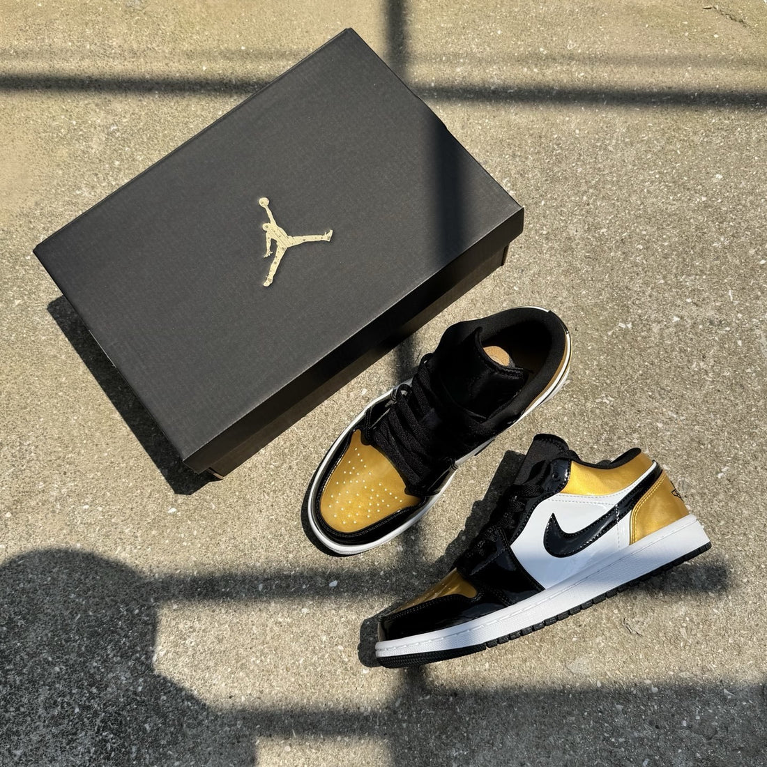 Air Jordan 1 Low Black Gold Patent