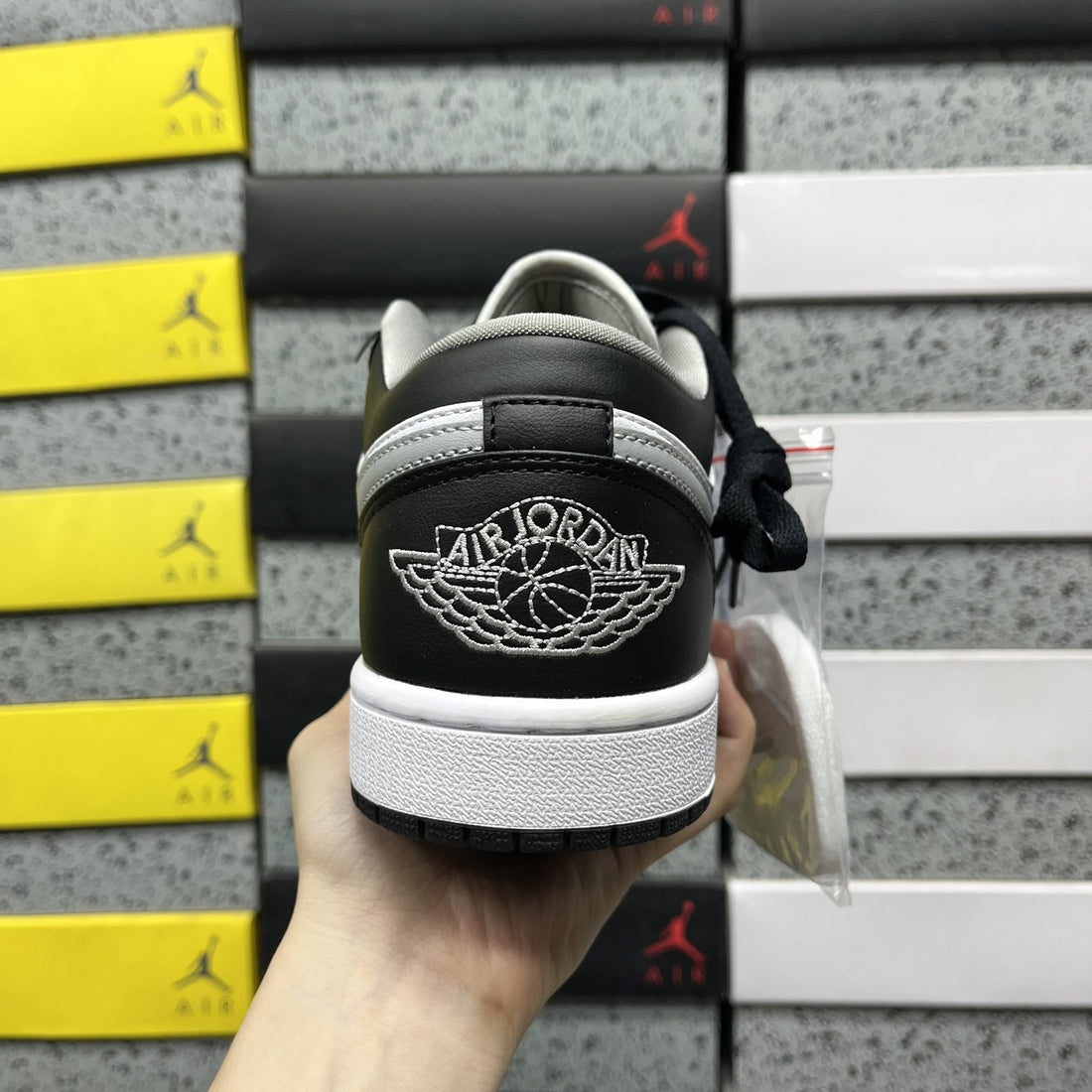 Air Jordan 1 Low Black Grey Toe