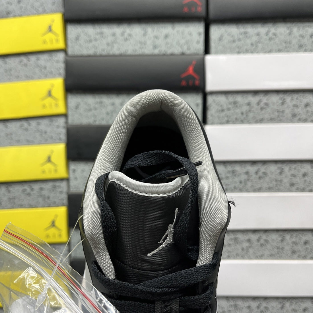 Air Jordan 1 Low Black Grey Toe