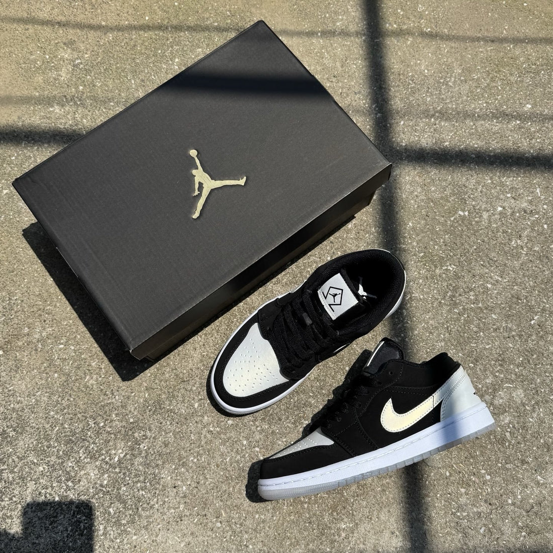Air Jordan 1 Low Black Metallic