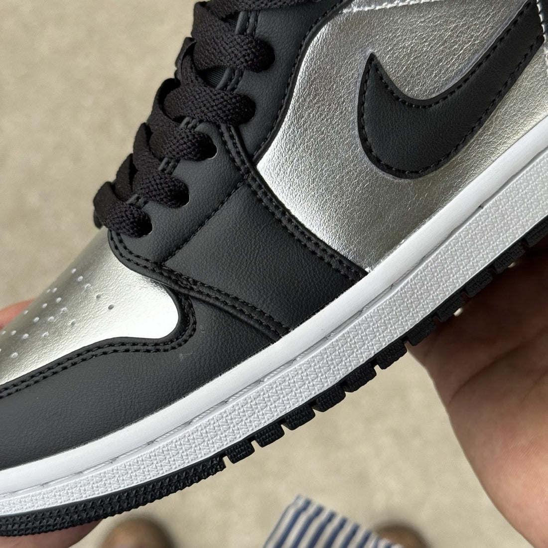 Air Jordan 1 Low Black Metallic Silver