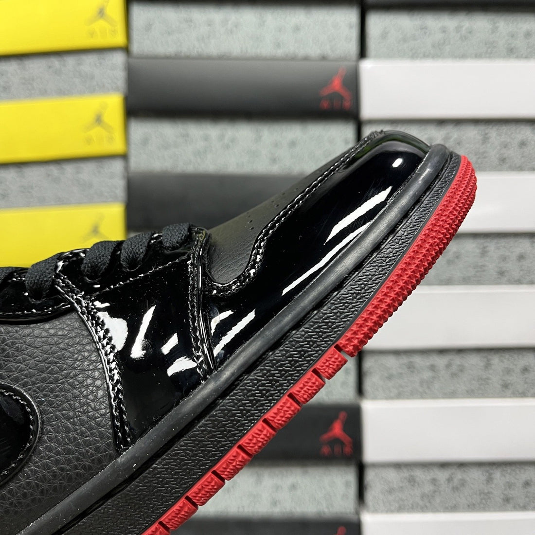 Air Jordan 1 Low Black Patent Bred