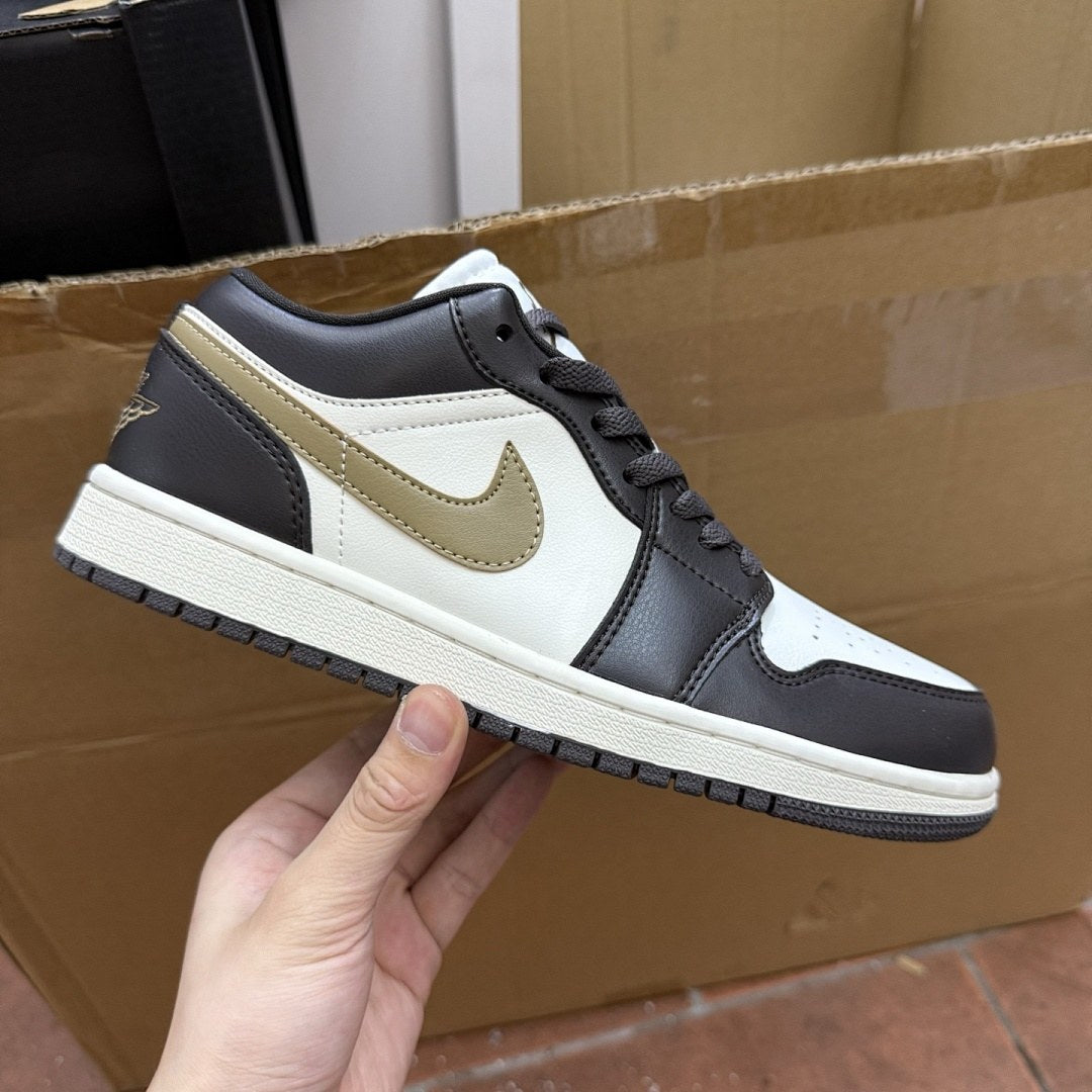 Air Jordan 1 Low Black Taupe
