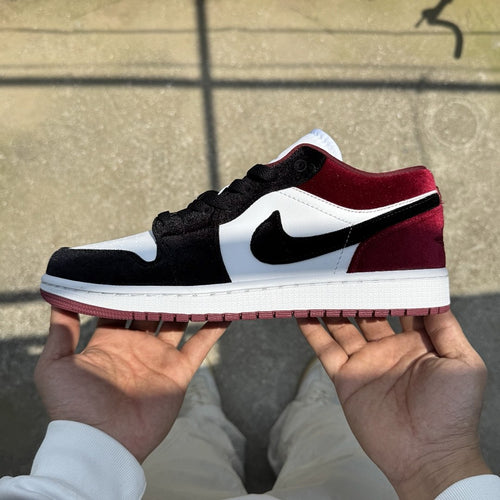 Air Jordan 1 Low Black Toe Bred Velvet