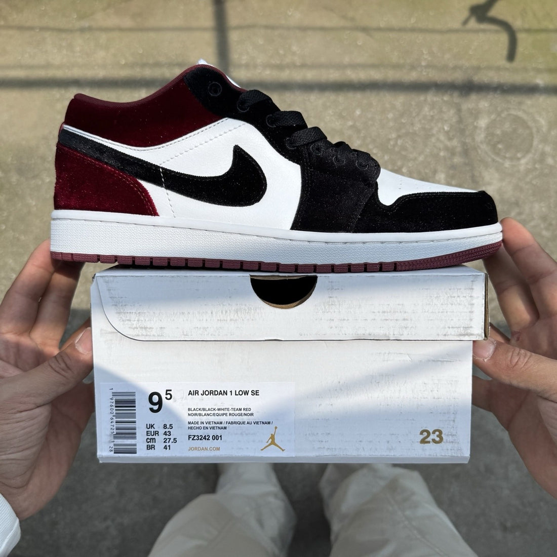 Air Jordan 1 Low Black Toe Bred Velvet