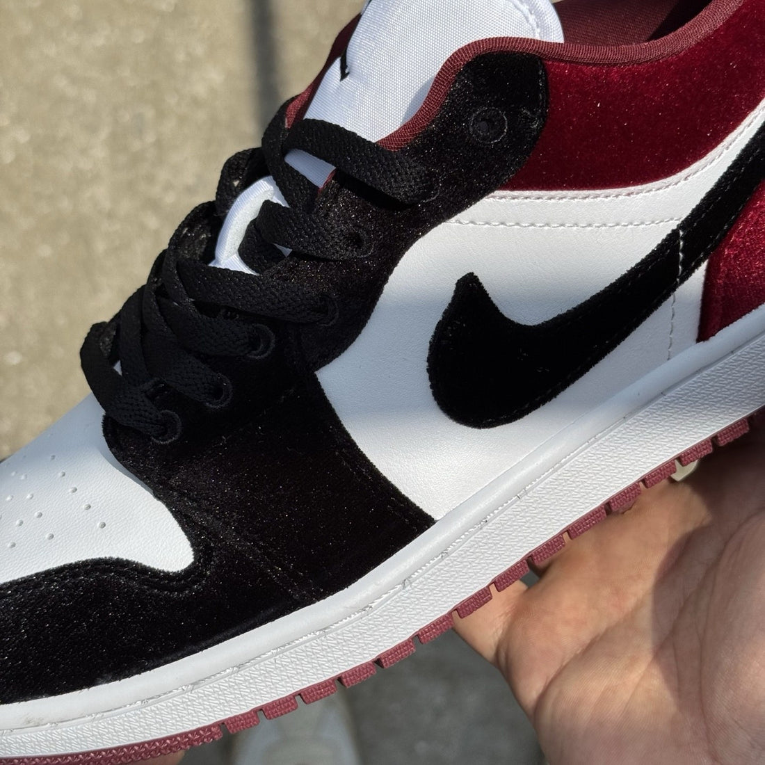 Air Jordan 1 Low Black Toe Bred Velvet
