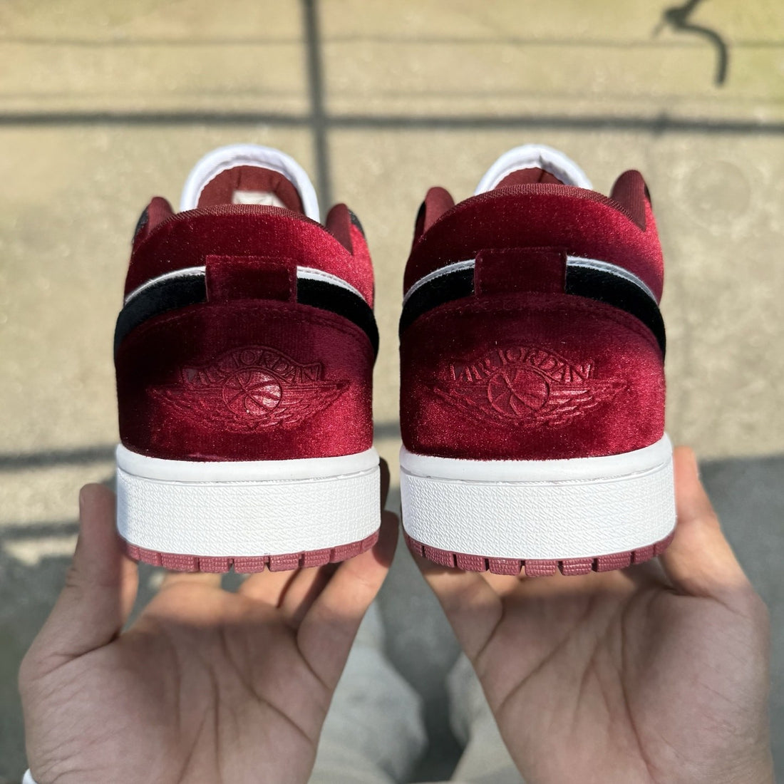 Air Jordan 1 Low Black Toe Bred Velvet