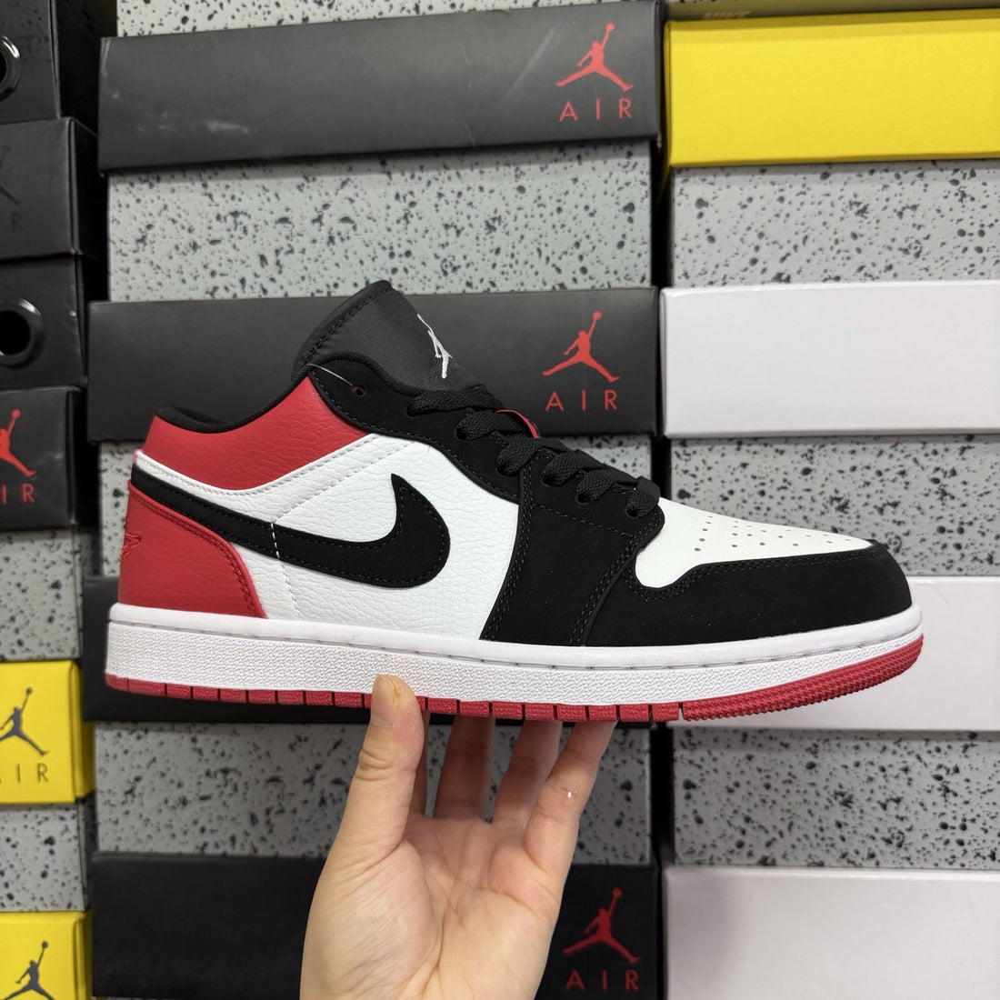 Air Jordan 1 Low Black Toe Red