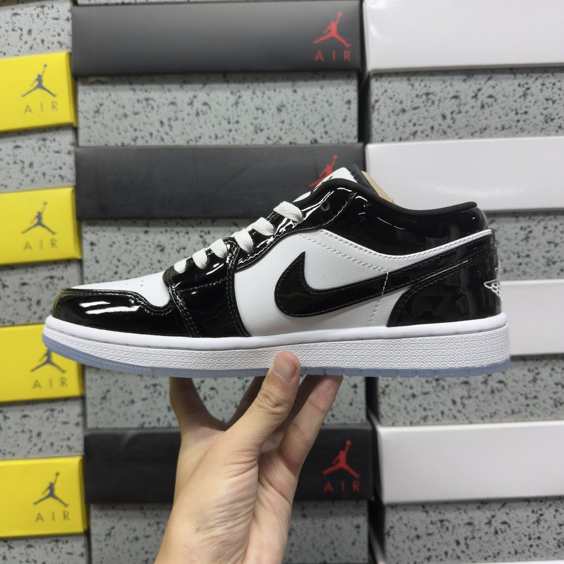 Air Jordan 1 Low Concord Patent