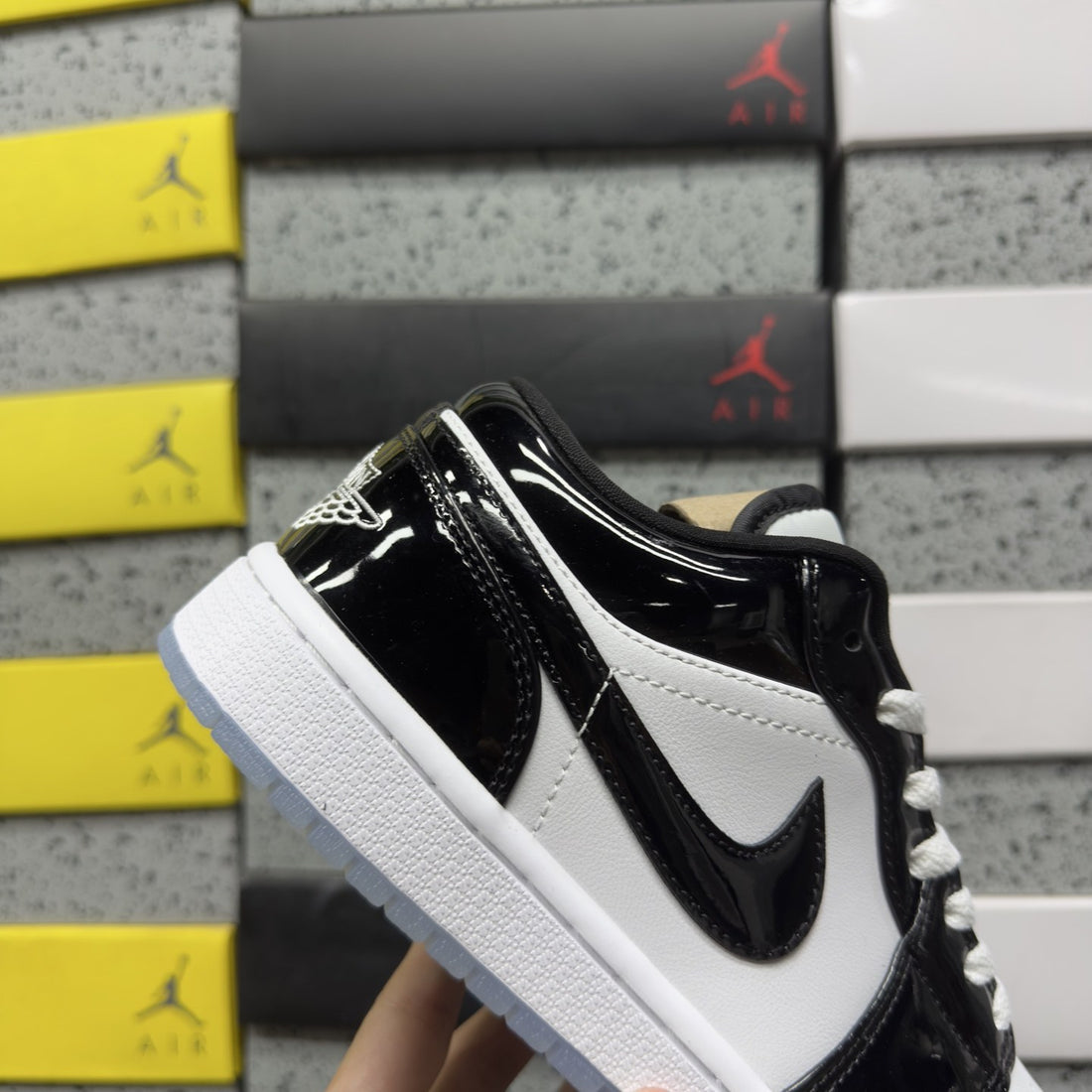 Air Jordan 1 Low Concord Patent