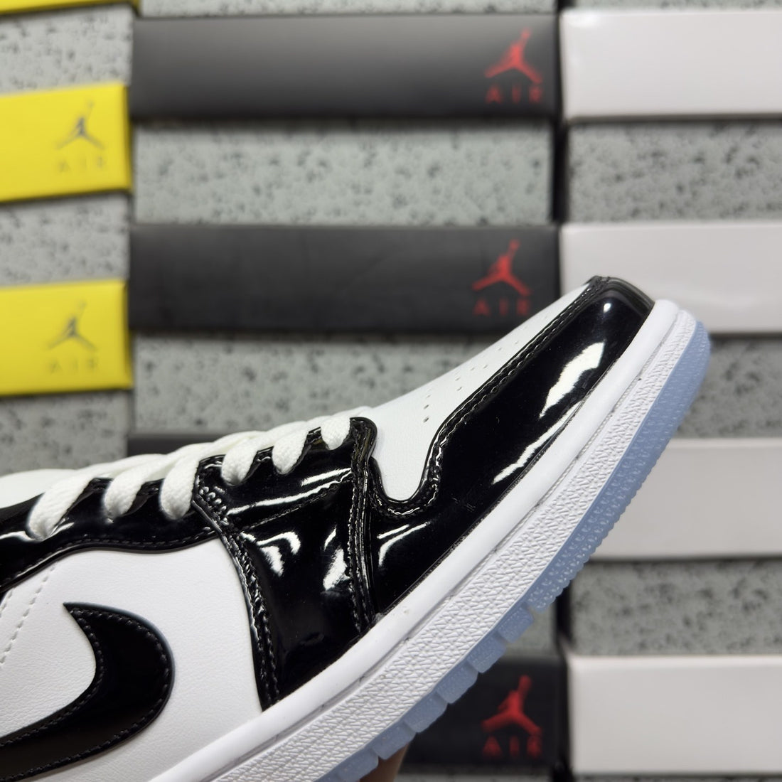 Air Jordan 1 Low Concord Patent
