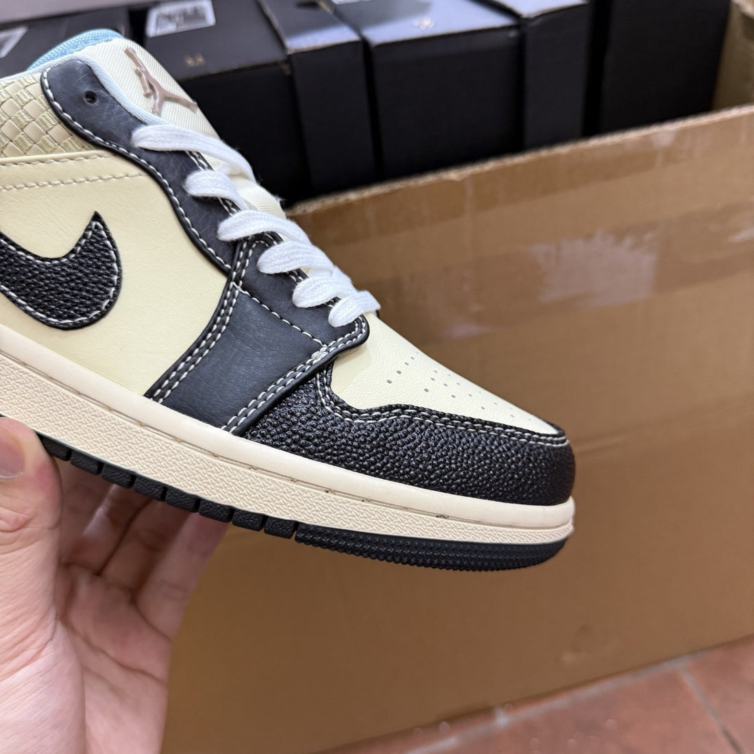 Air Jordan 1 Low Cream Navy Snake
