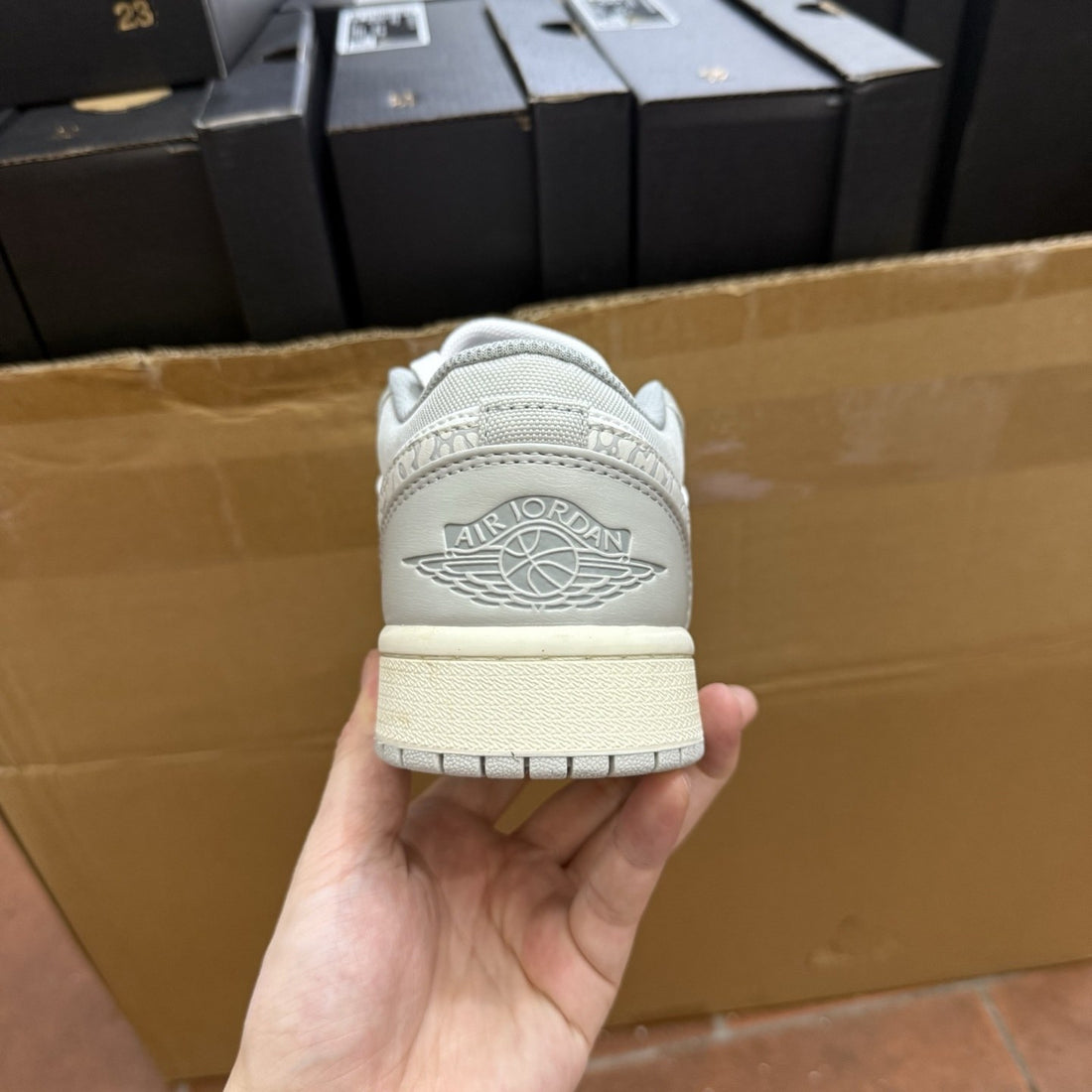 Air Jordan 1 Low Elephant Grey