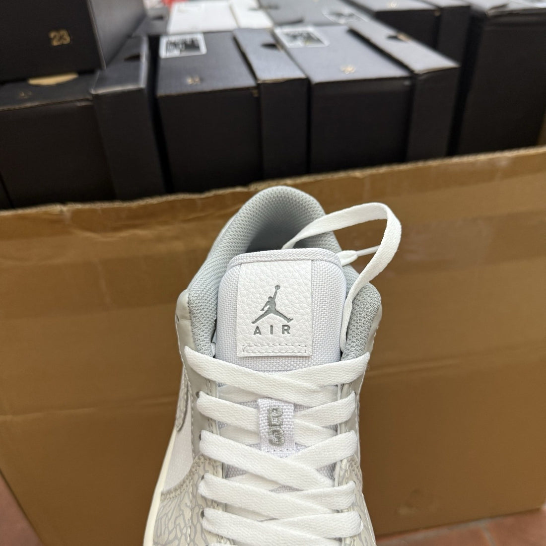 Air Jordan 1 Low Elephant Grey