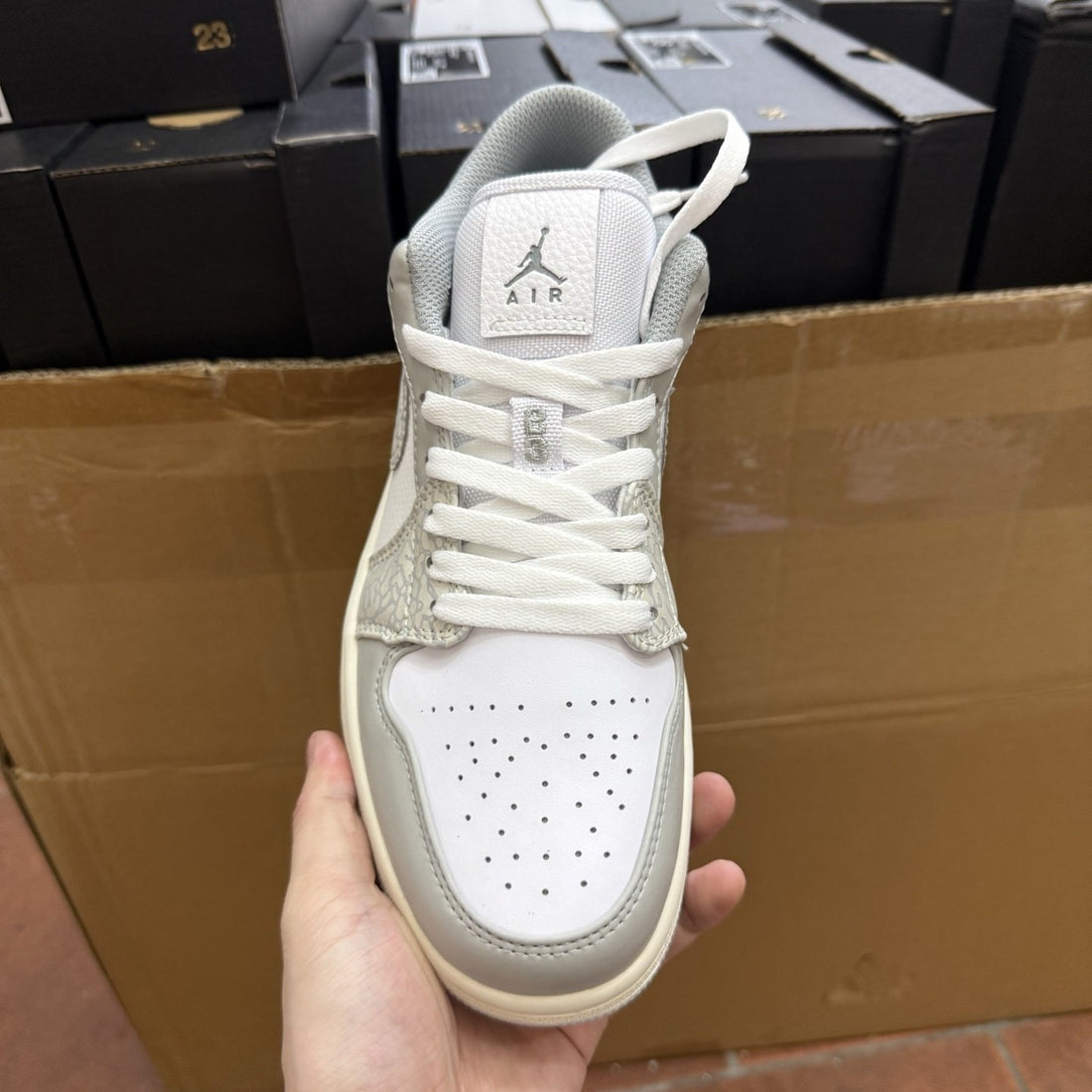 Air Jordan 1 Low Elephant Grey
