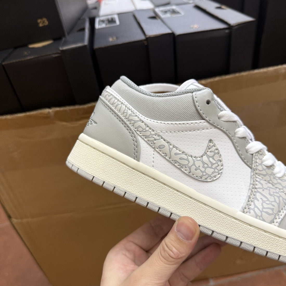Air Jordan 1 Low Elephant Grey