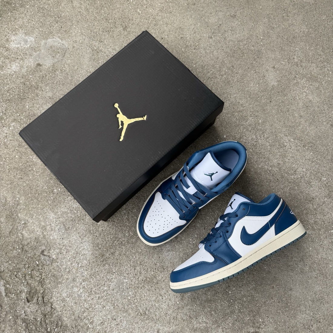 Air Jordan 1 Low French Blue Navy