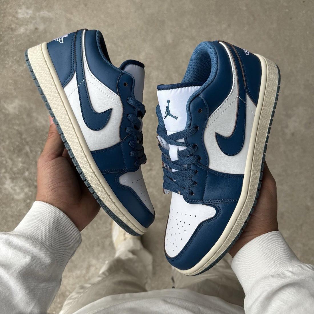 Air Jordan 1 Low French Blue Navy