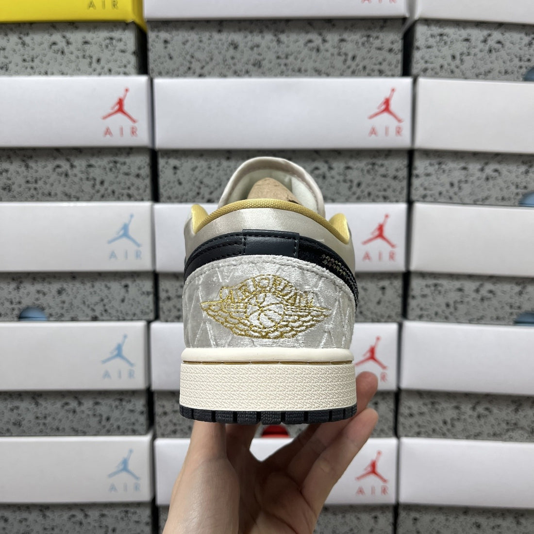 Air Jordan 1 Low Glitter Swarovski
