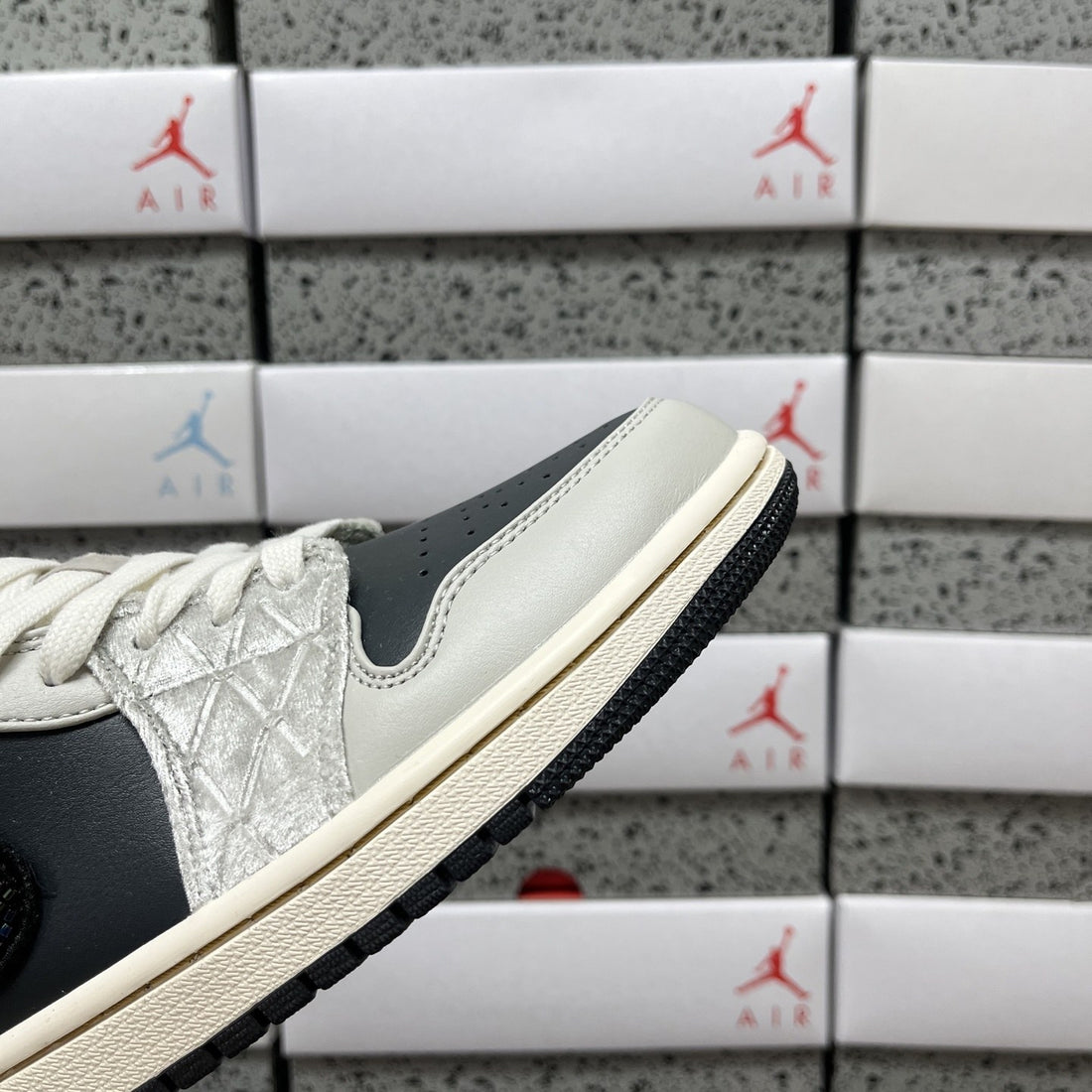 Air Jordan 1 Low Glitter Swarovski