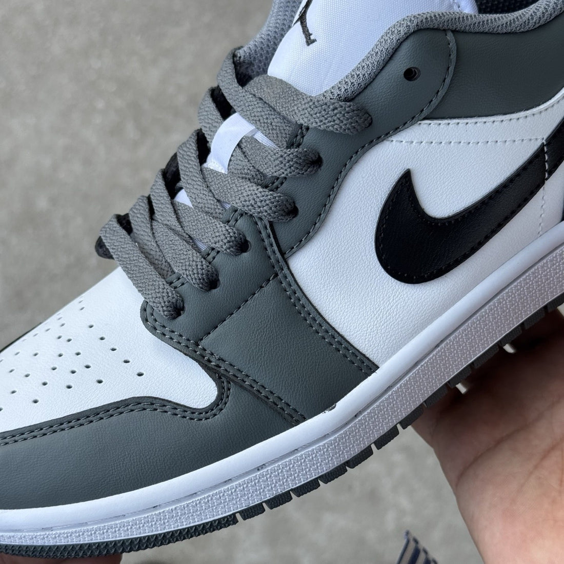 Air Jordan 1 Low Grey Black Toe