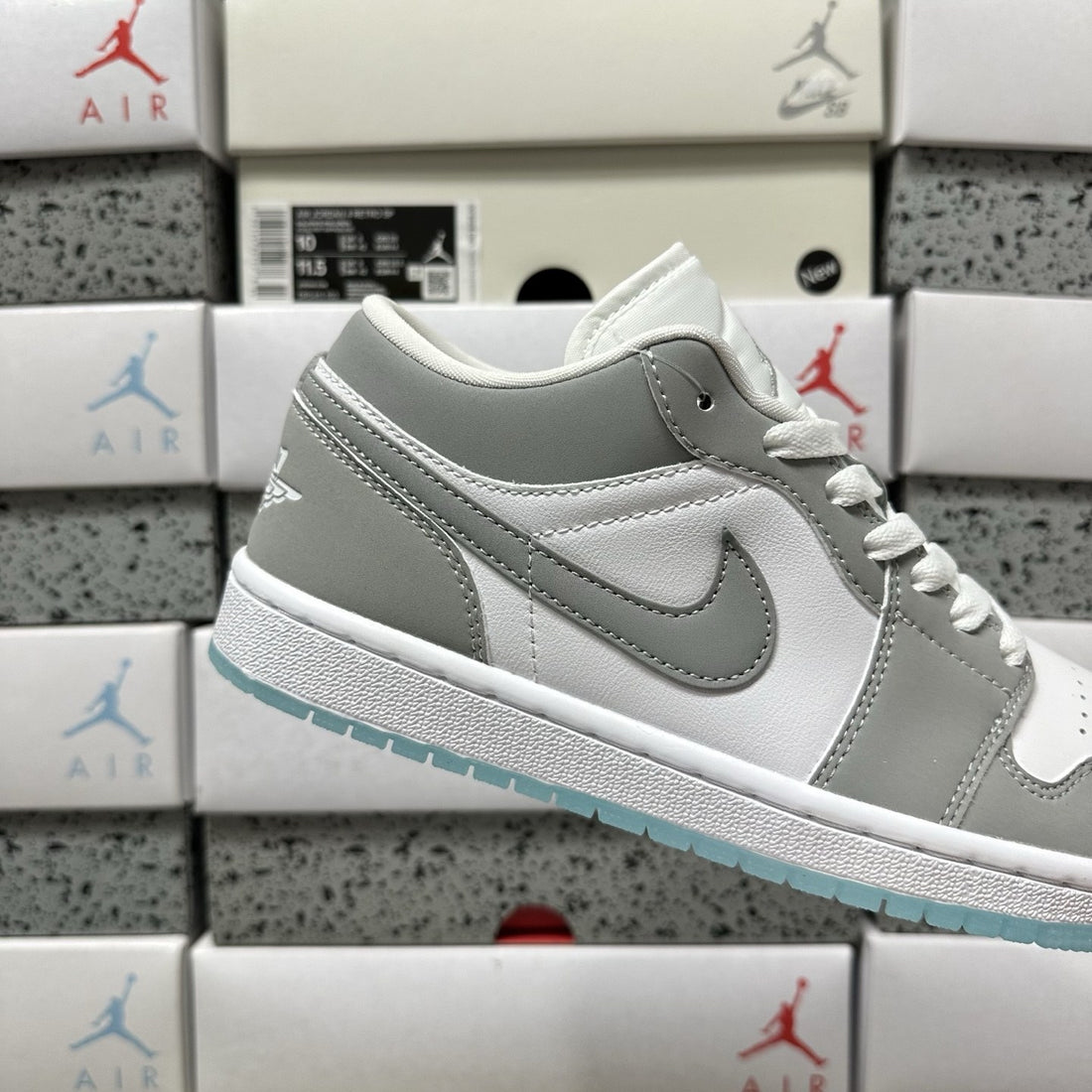Air Jordan 1 Low Grey Ice