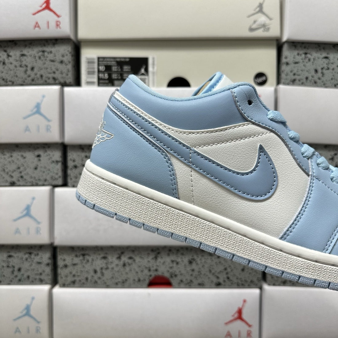 Air Jordan 1 Low Ice Blue