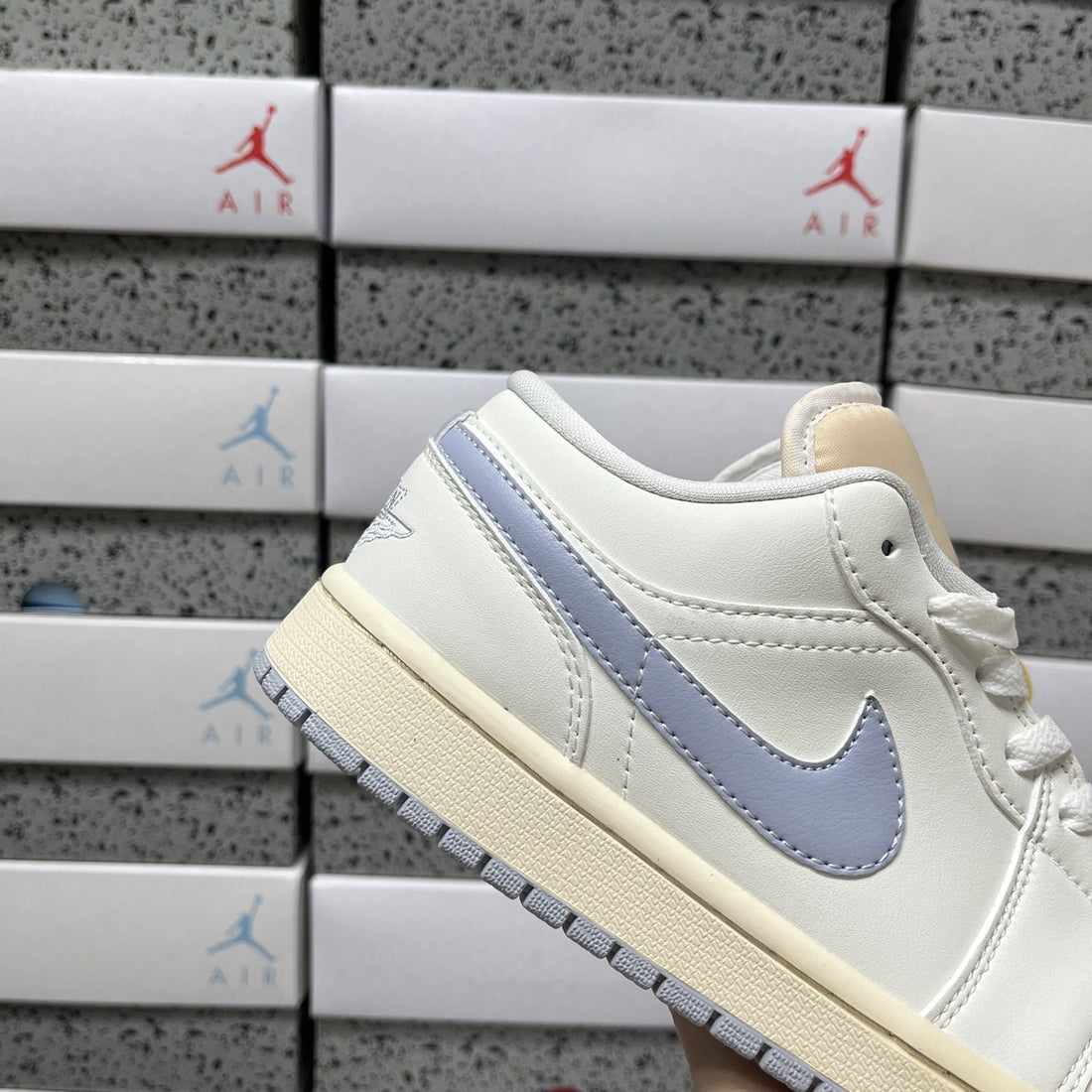 Air Jordan 1 Low Ice Lavender