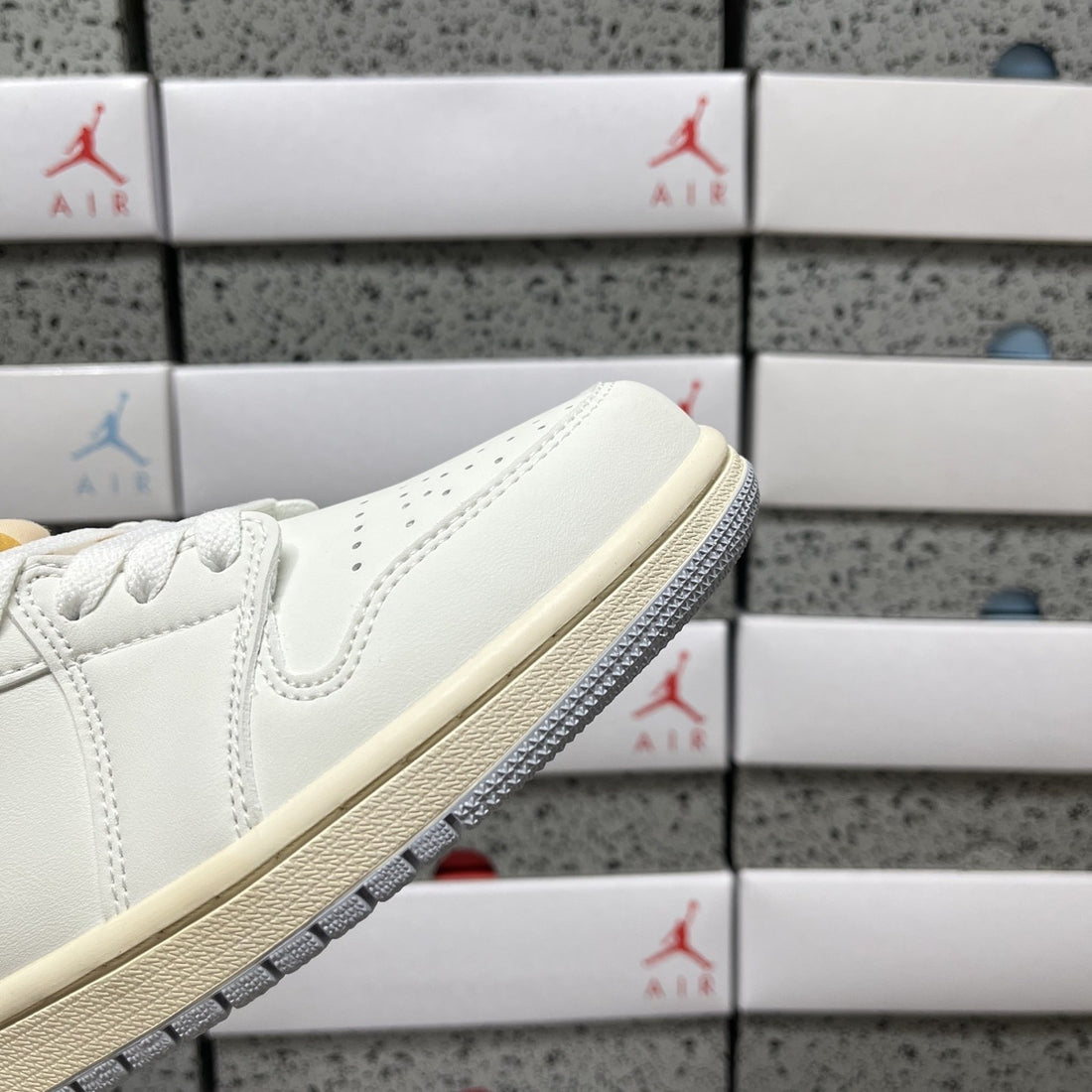 Air Jordan 1 Low Ice Lavender
