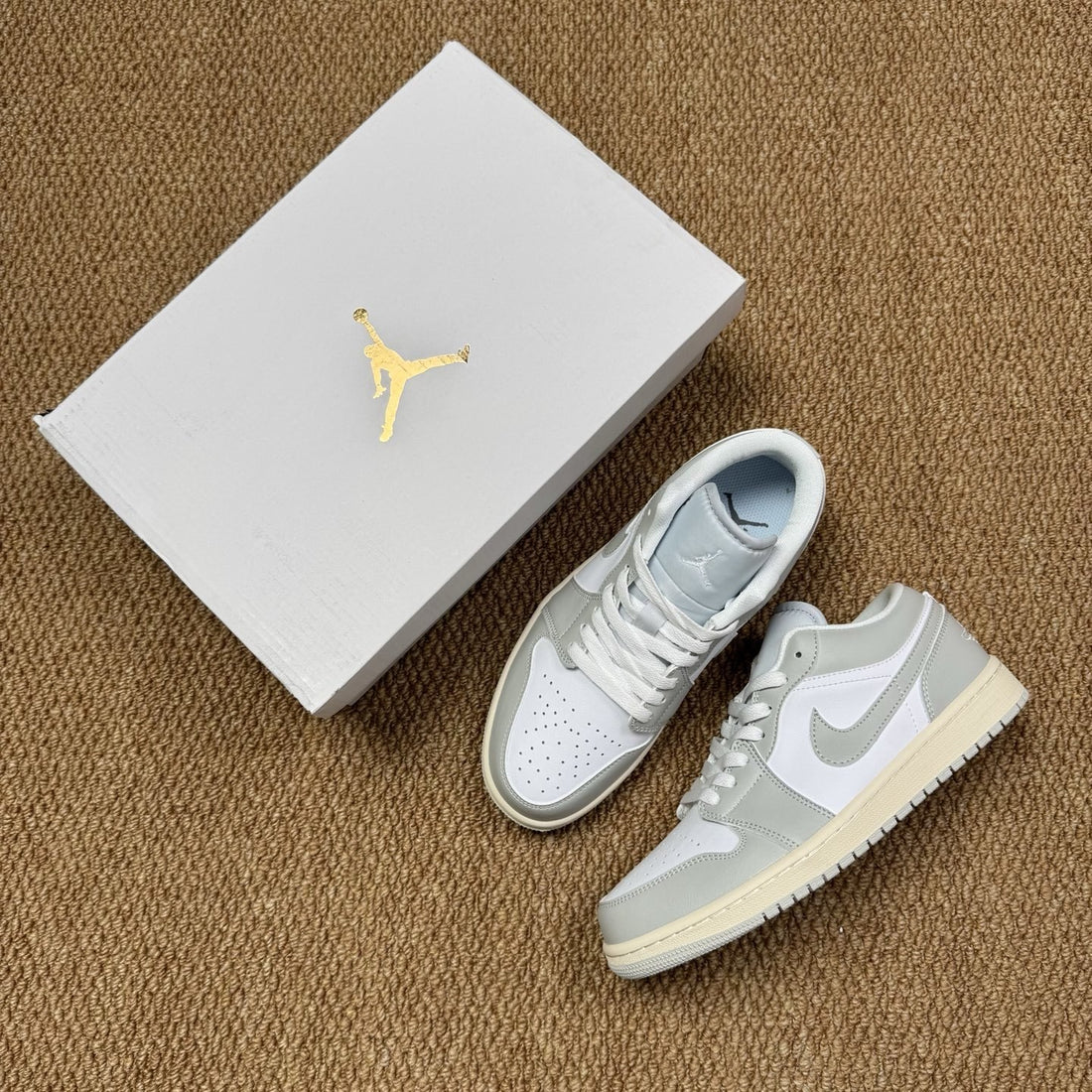 Air Jordan 1 Low Light Grey Sail