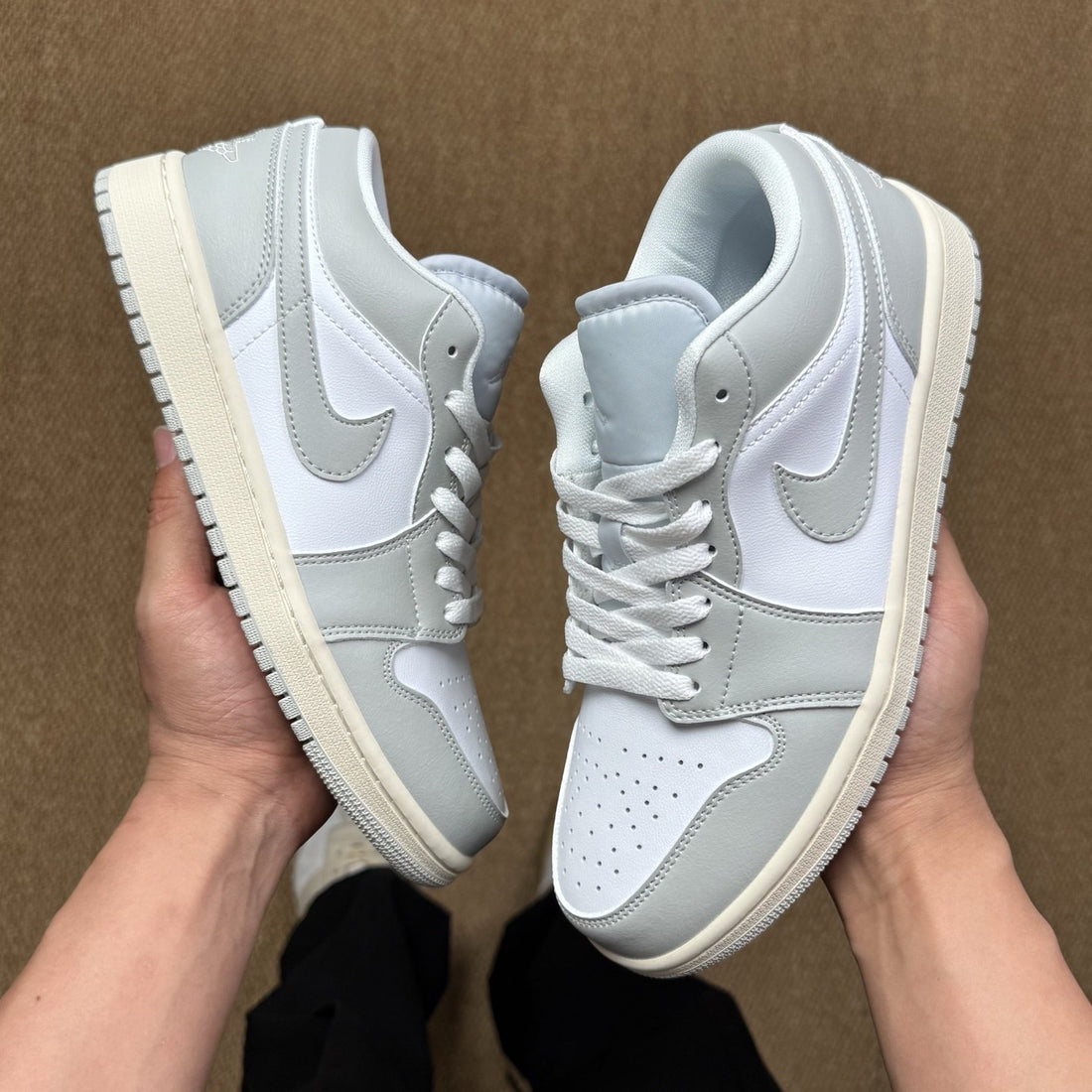 Air Jordan 1 Low Light Grey Sail