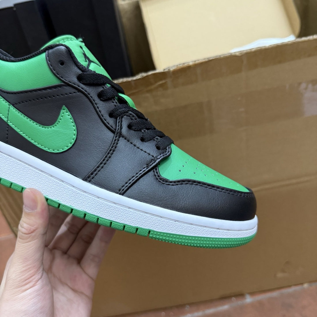 Air Jordan 1 Low Lucky Green